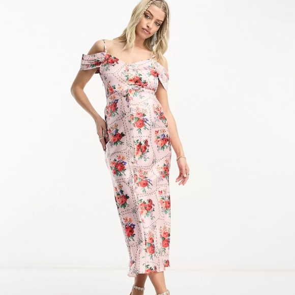 Hope & Ivy maternity cold shoulder dress. NWOT purchased from ASOS - Picture 6 of 8